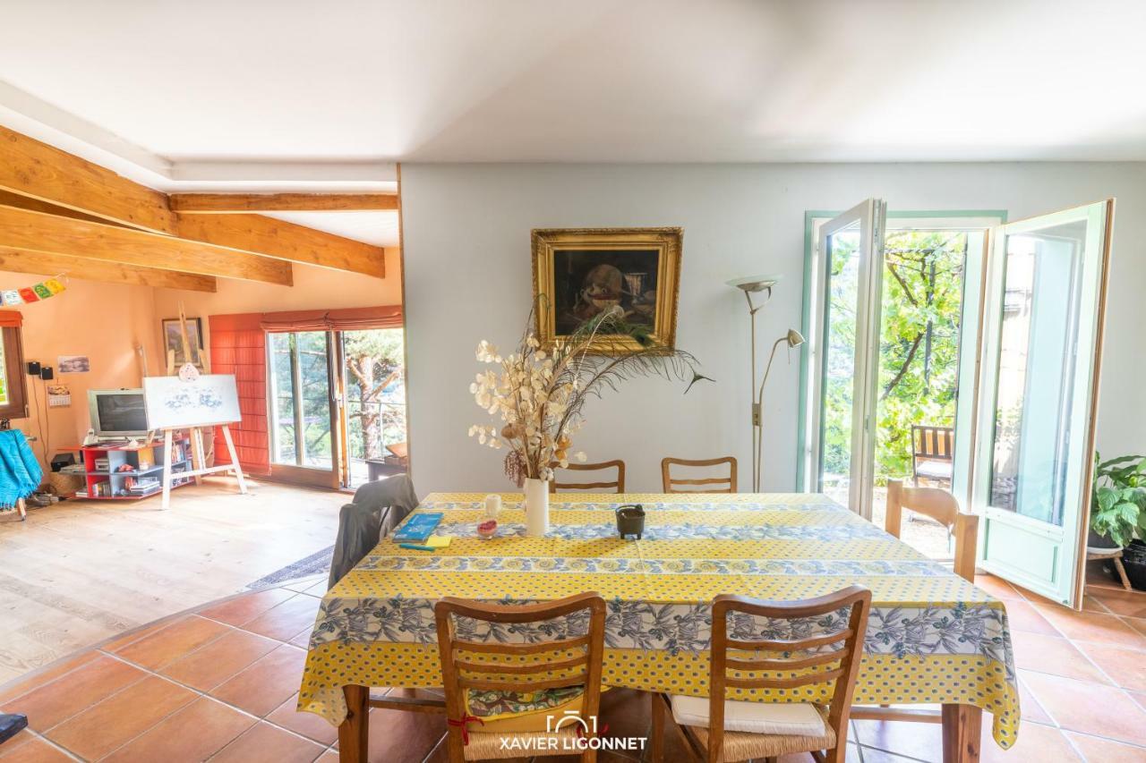 Le Petit Paradis Premian Exterior photo
